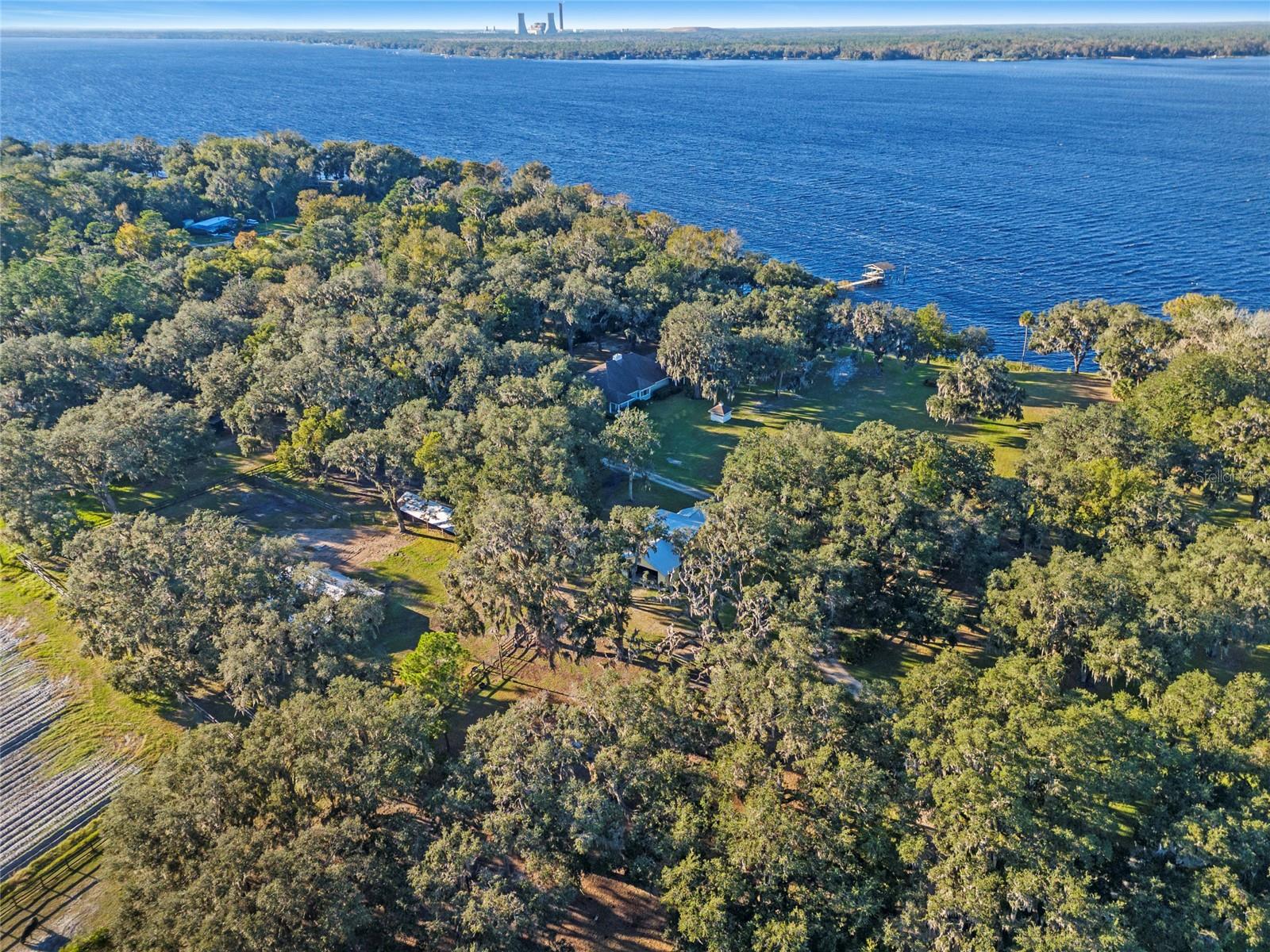 135 FEDERAL POINT RD, EAST PALATKA, FL, 32131