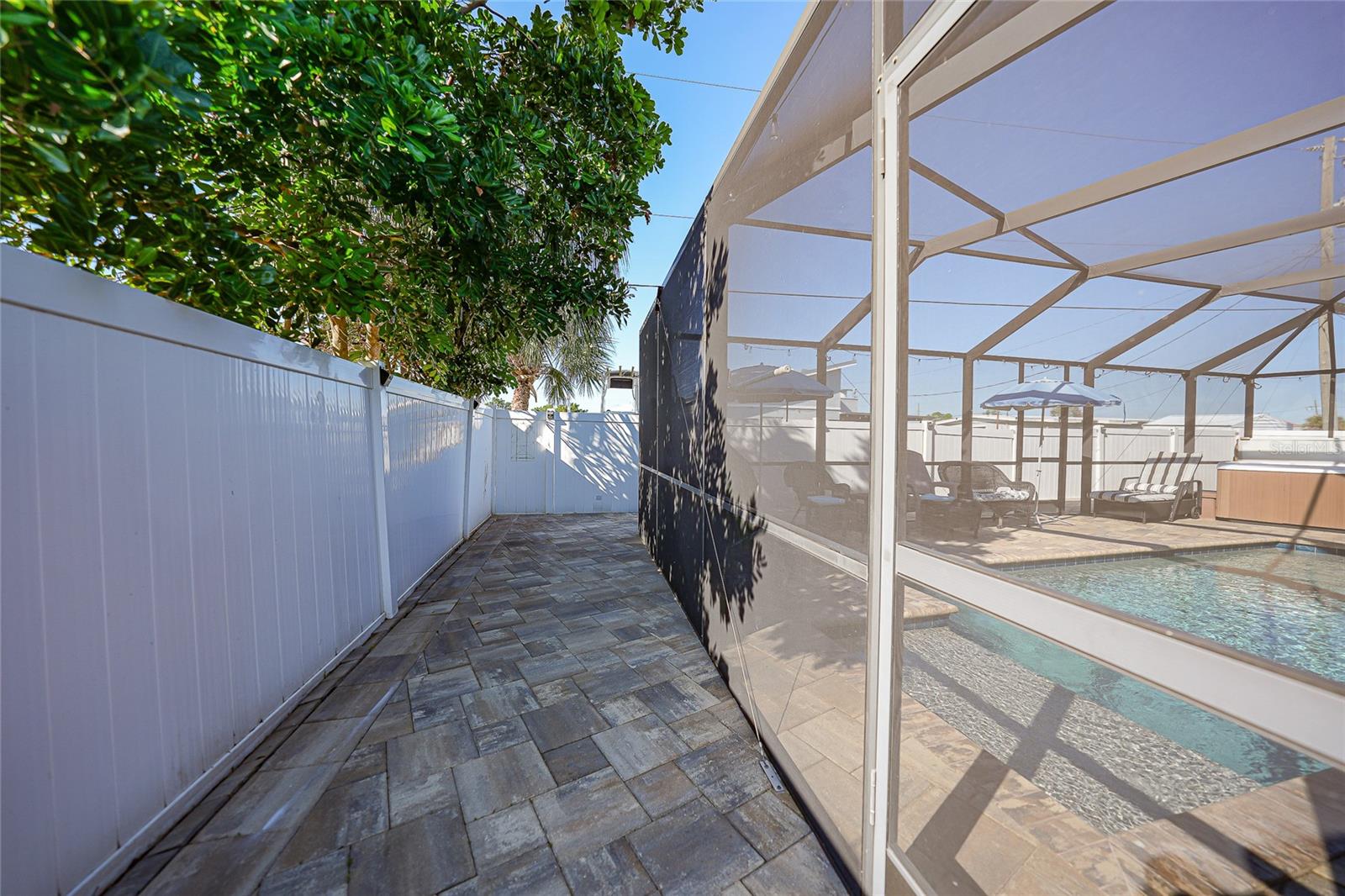 150 DUXBURY AVE, PORT CHARLOTTE, FL, 33952