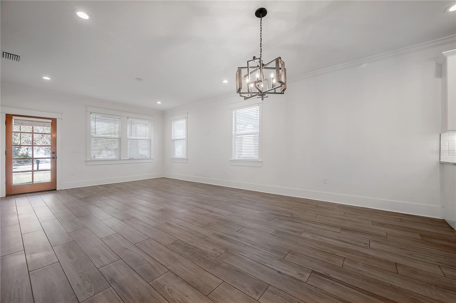 6917 N CENTRAL AVE, TAMPA, FL, 33604