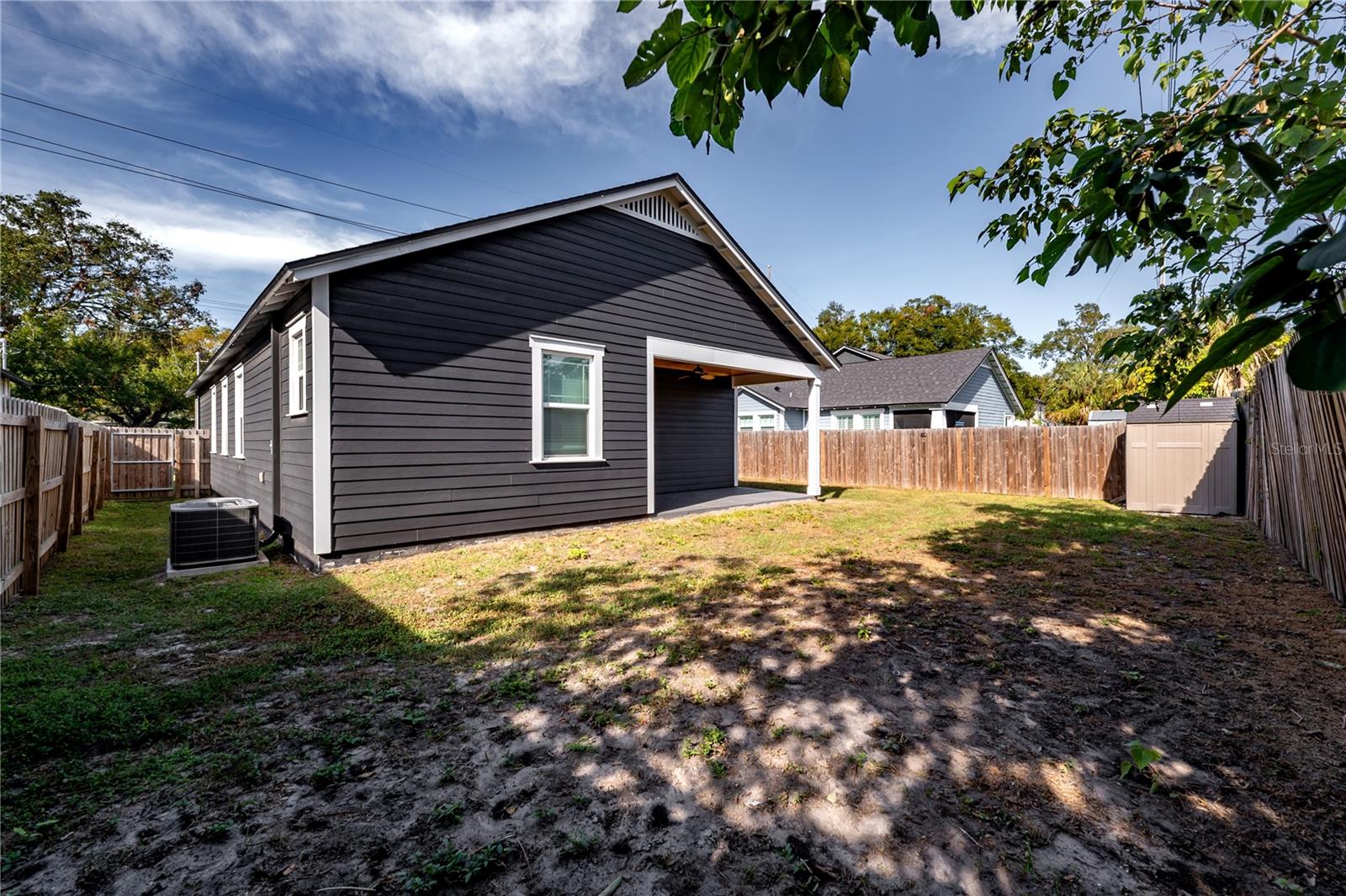 6917 N CENTRAL AVE, TAMPA, FL, 33604