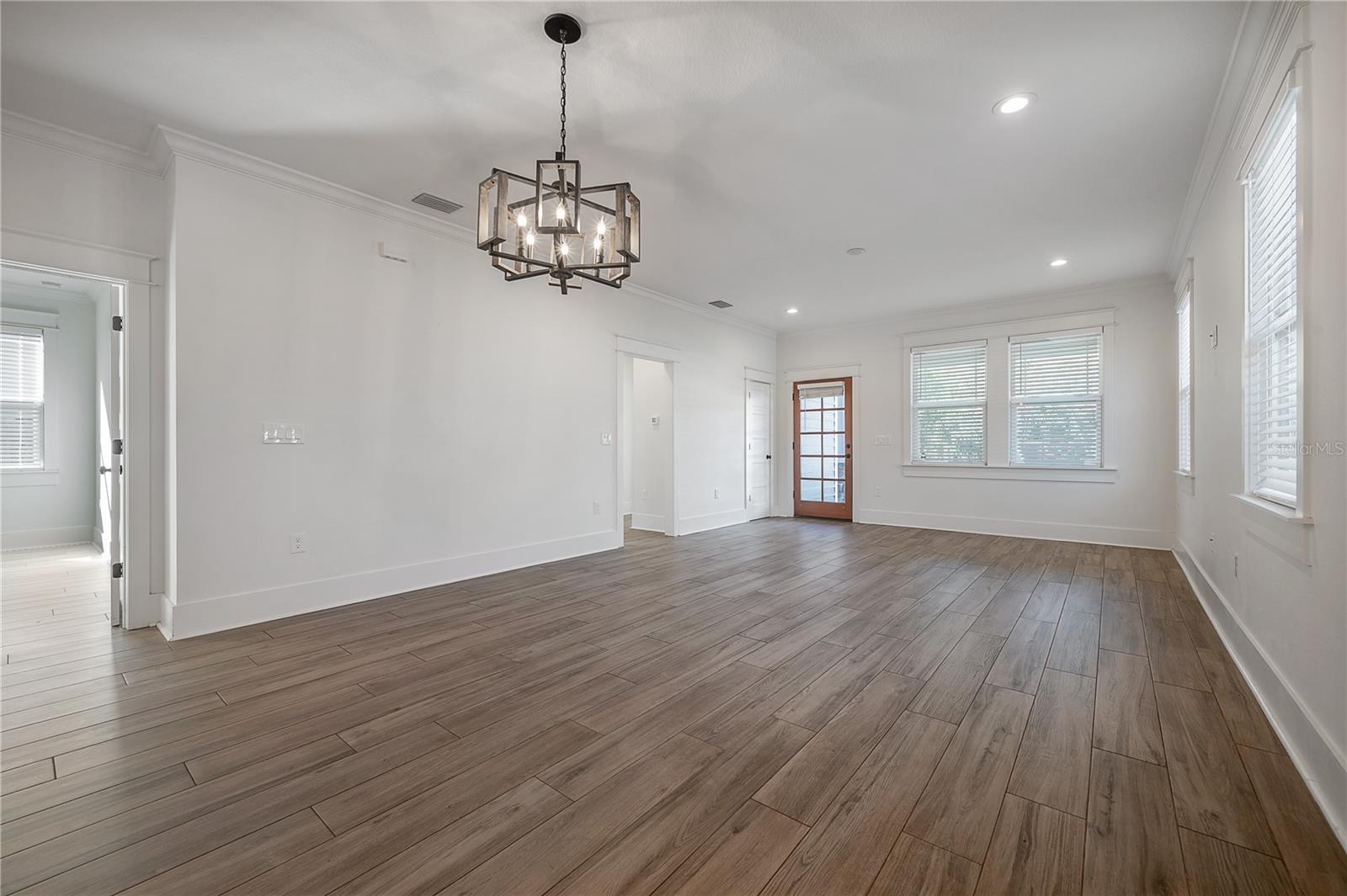 6917 N CENTRAL AVE, TAMPA, FL, 33604