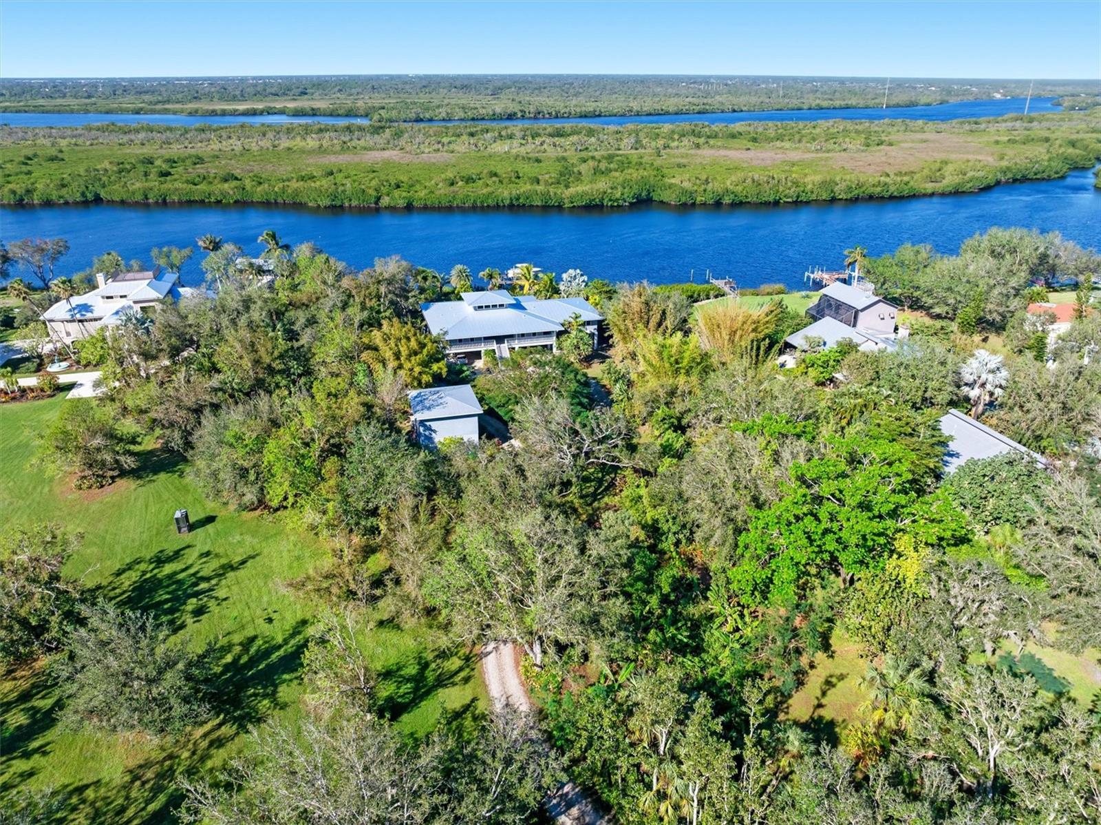 1751 HUNTER CREEK DR, PUNTA GORDA, FL, 33982