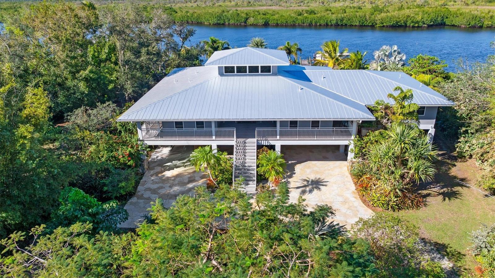 1751 HUNTER CREEK DR, PUNTA GORDA, FL, 33982