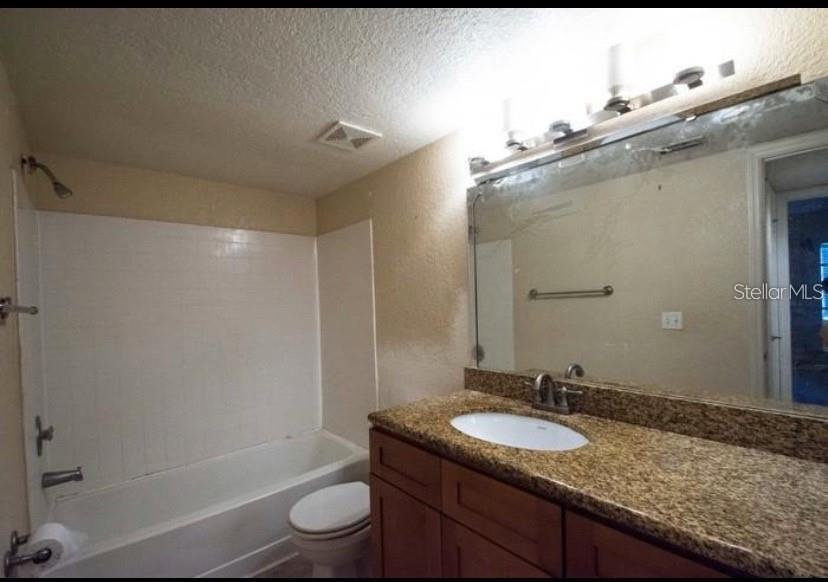 5112 CONROY RD #13, ORLANDO, FL, 32811