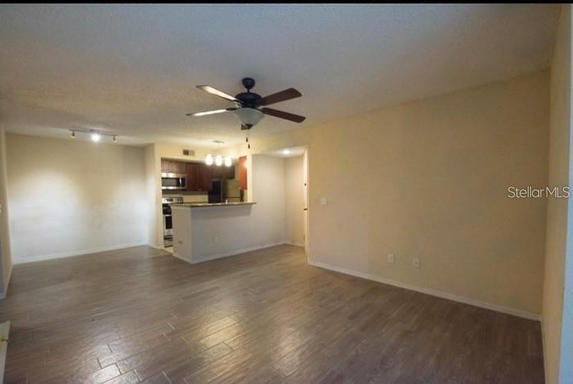 5112 CONROY RD #13, ORLANDO, FL, 32811