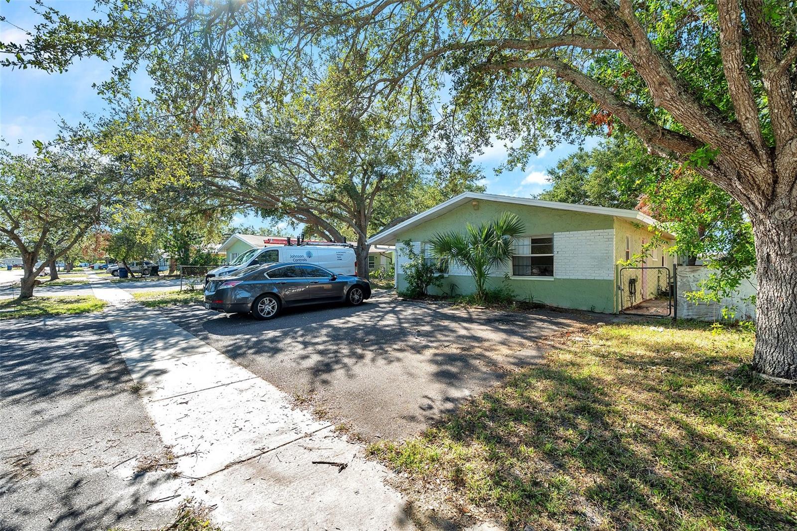 914 LAKE PALMS DR, LARGO, FL, 33771