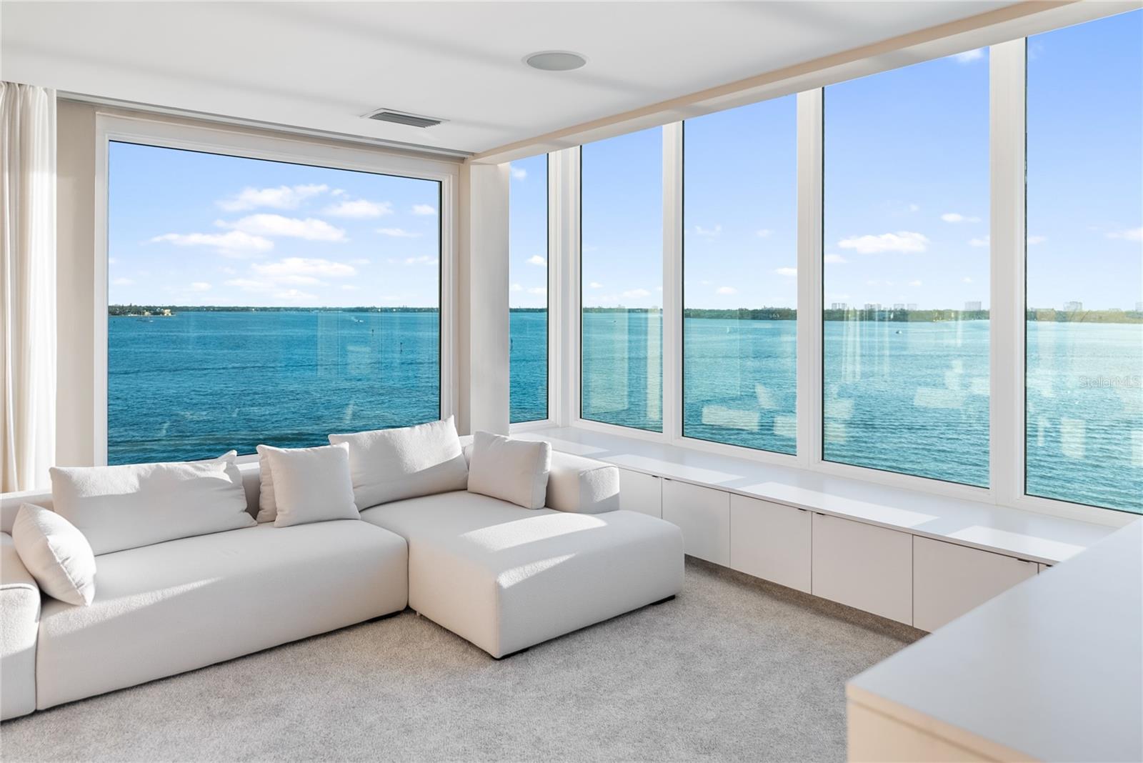 350 GOLDEN GATE PT #61, SARASOTA, FL, 34236