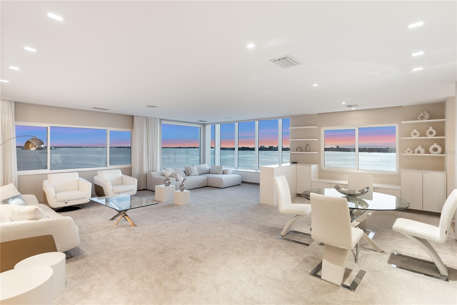 350 GOLDEN GATE PT #61, SARASOTA, FL, 34236