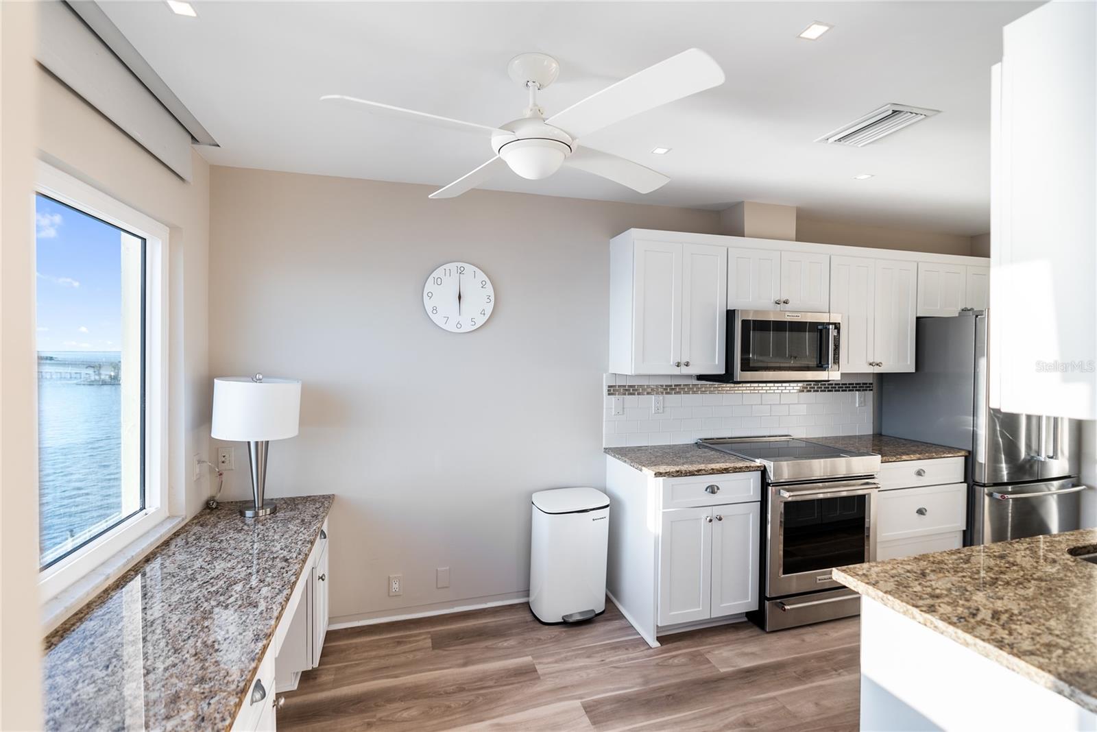 350 GOLDEN GATE PT #61, SARASOTA, FL, 34236