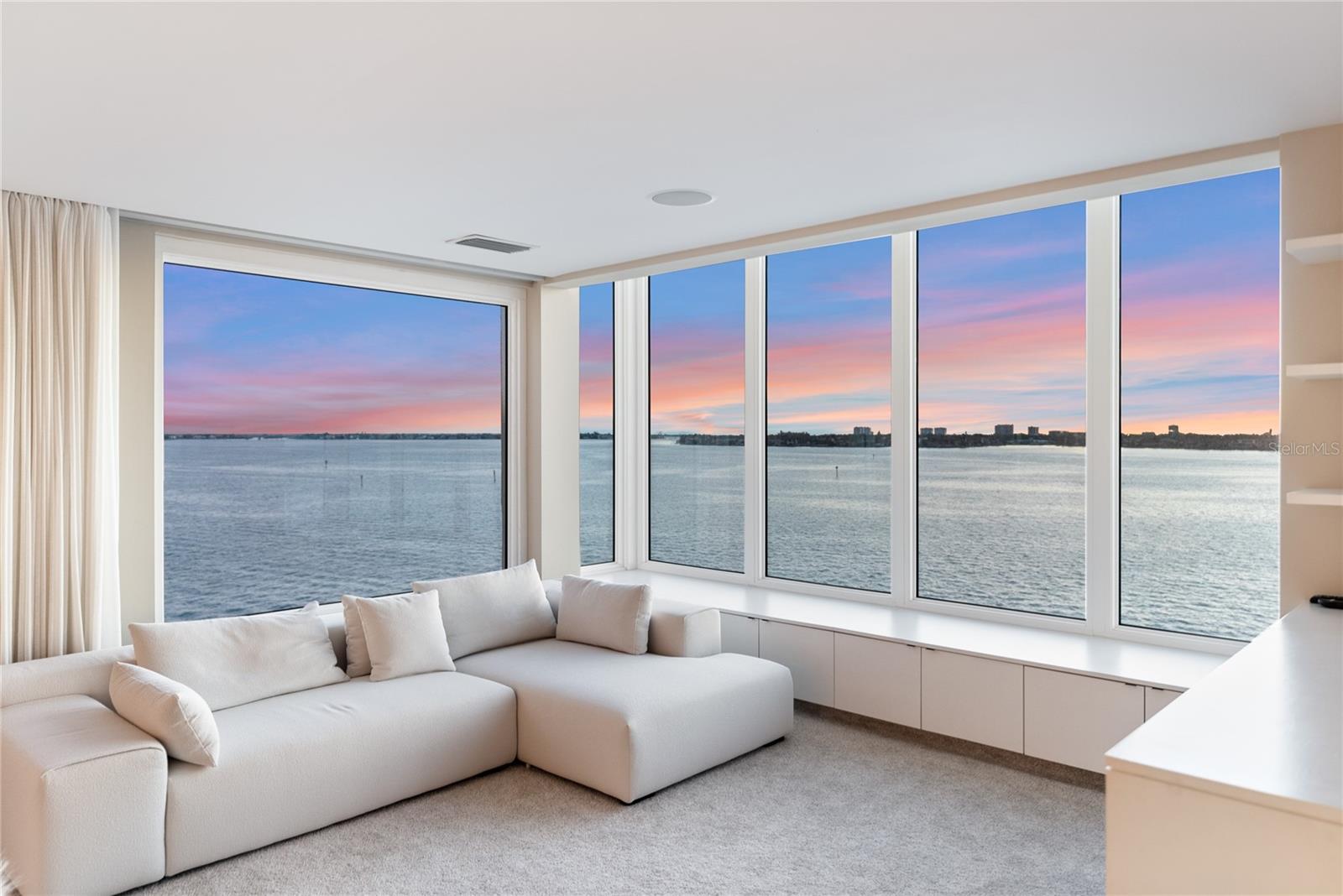 350 GOLDEN GATE PT #61, SARASOTA, FL, 34236