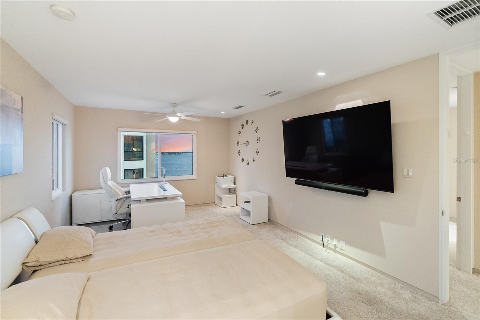 350 GOLDEN GATE PT #61, SARASOTA, FL, 34236