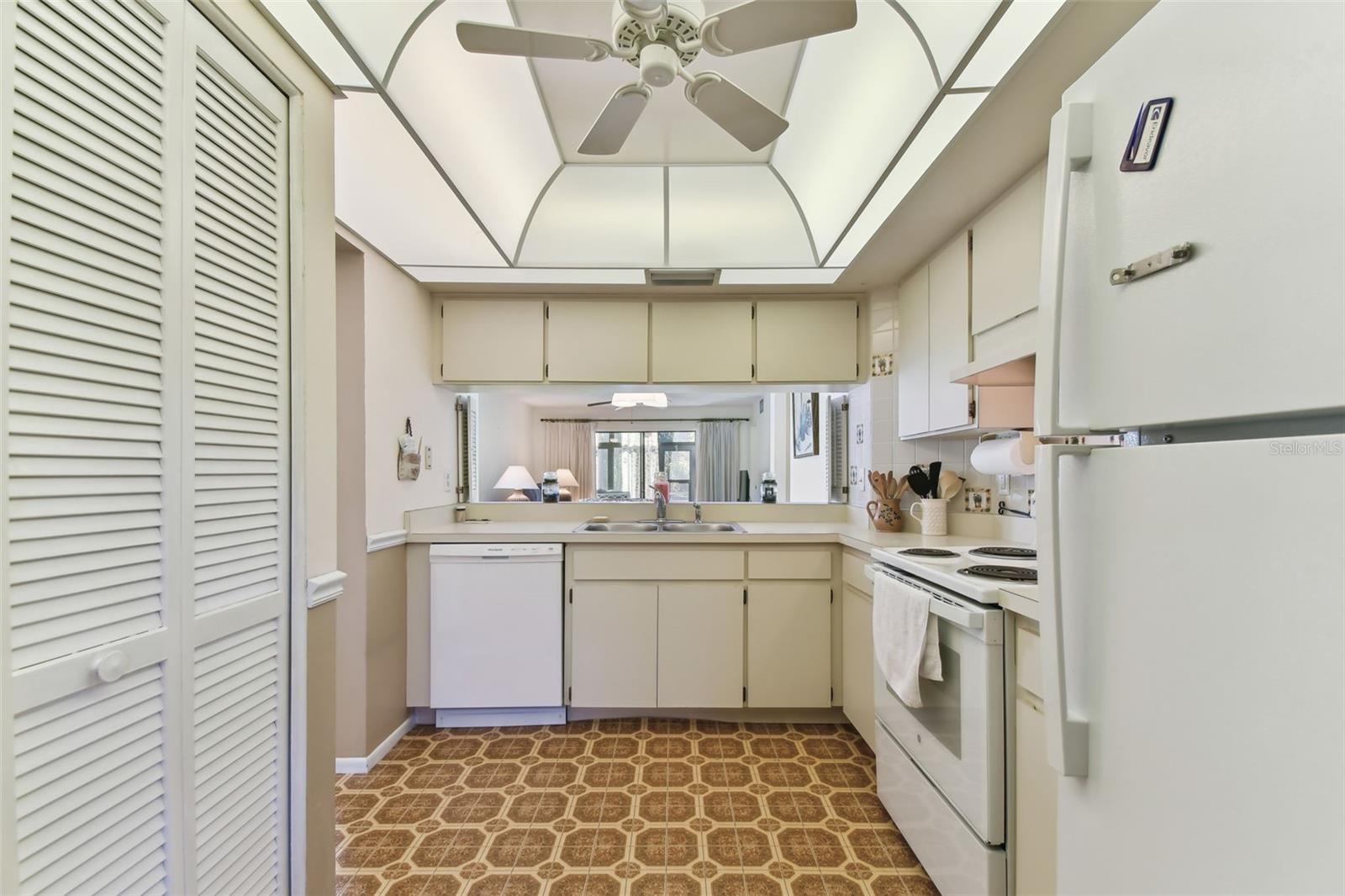 7117 27 ST W #2063, BRADENTON, FL, 34209