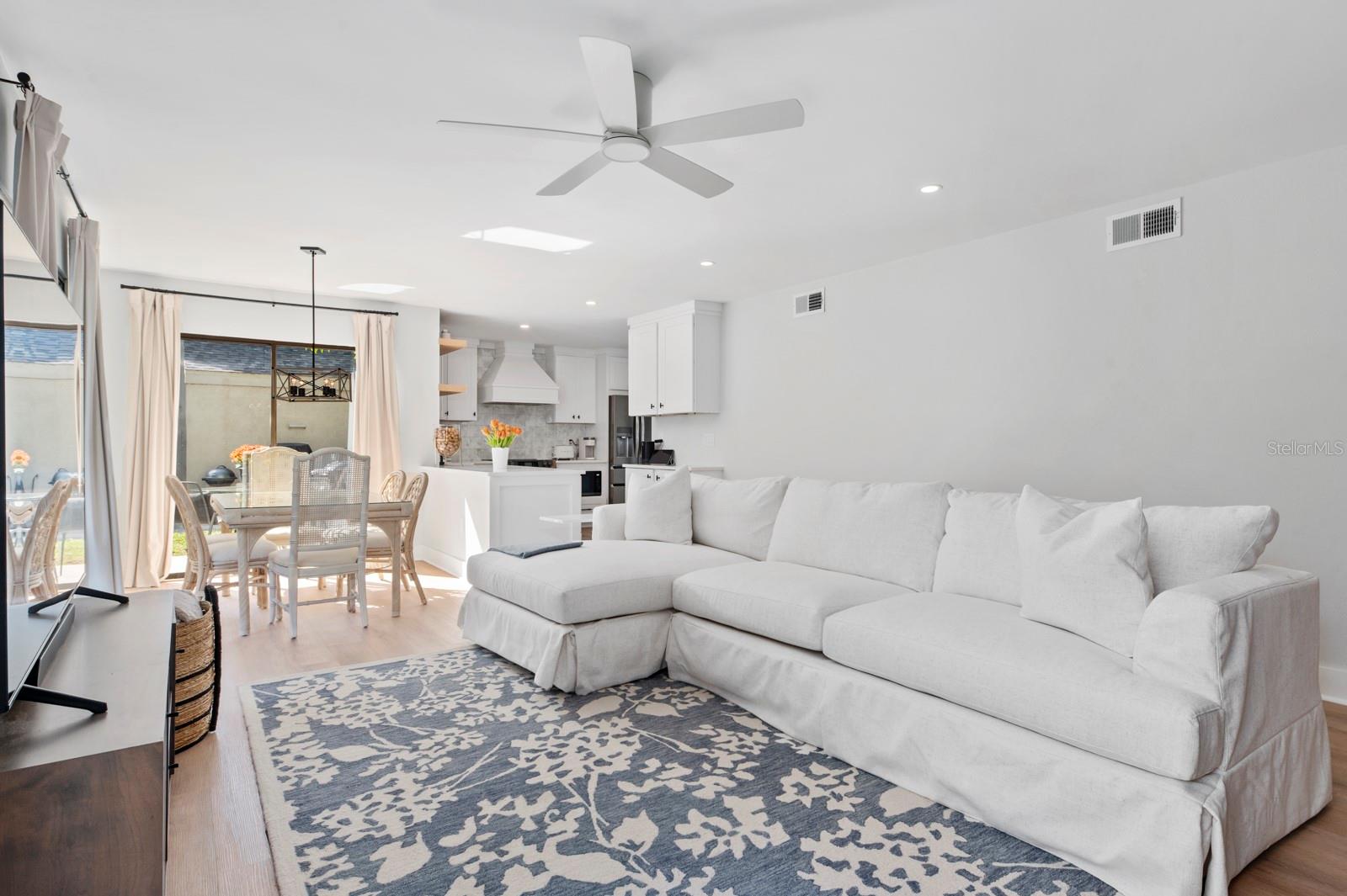 2204 BAHIA VISTA ST #D1, SARASOTA, FL, 34239