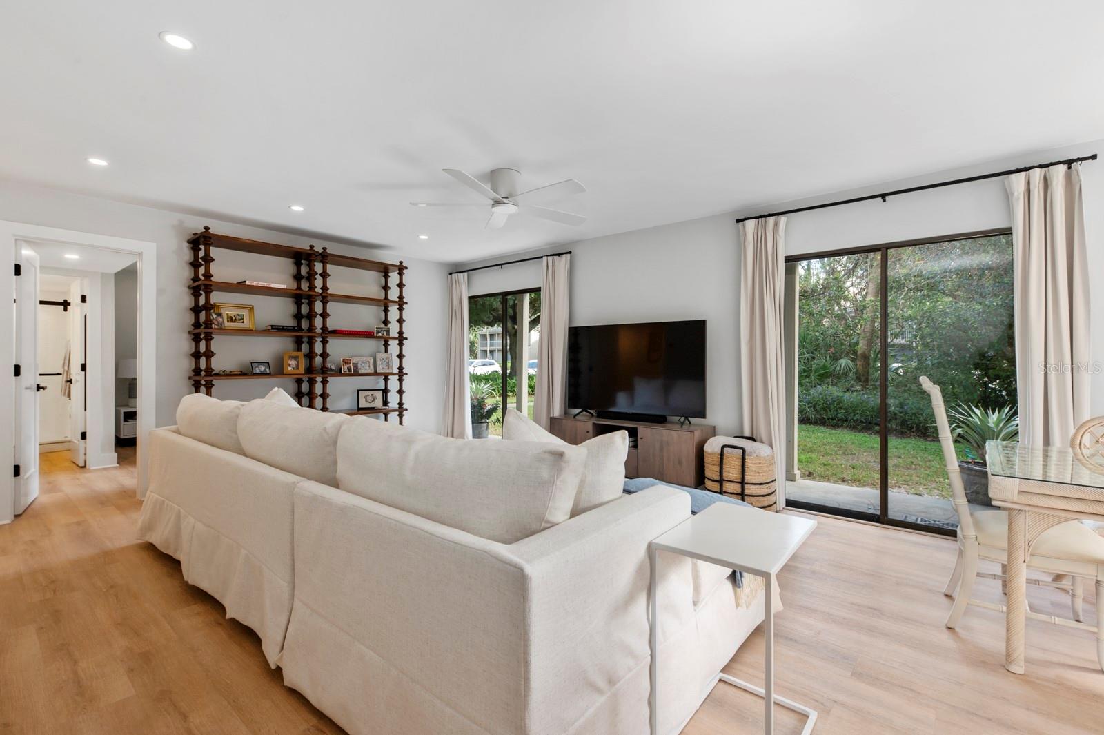 2204 BAHIA VISTA ST #D1, SARASOTA, FL, 34239