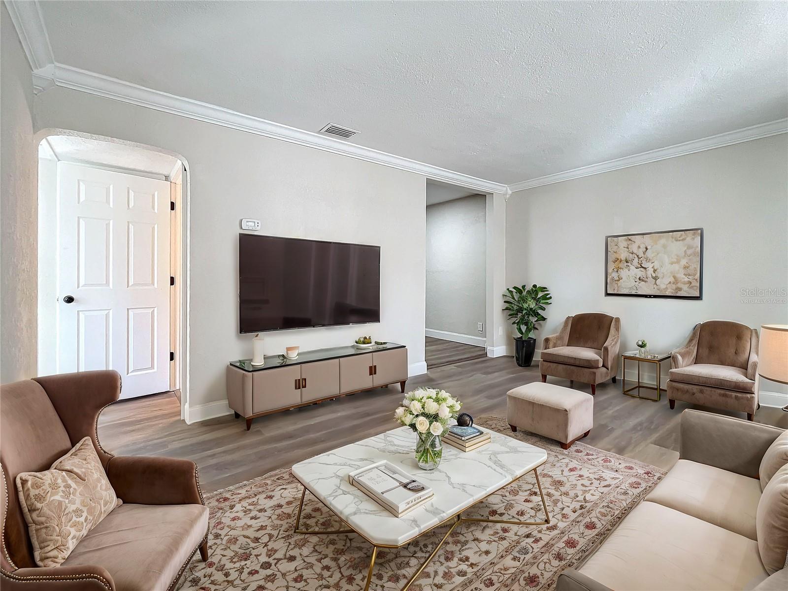 2557 17TH AVE S, ST PETERSBURG, FL, 33712