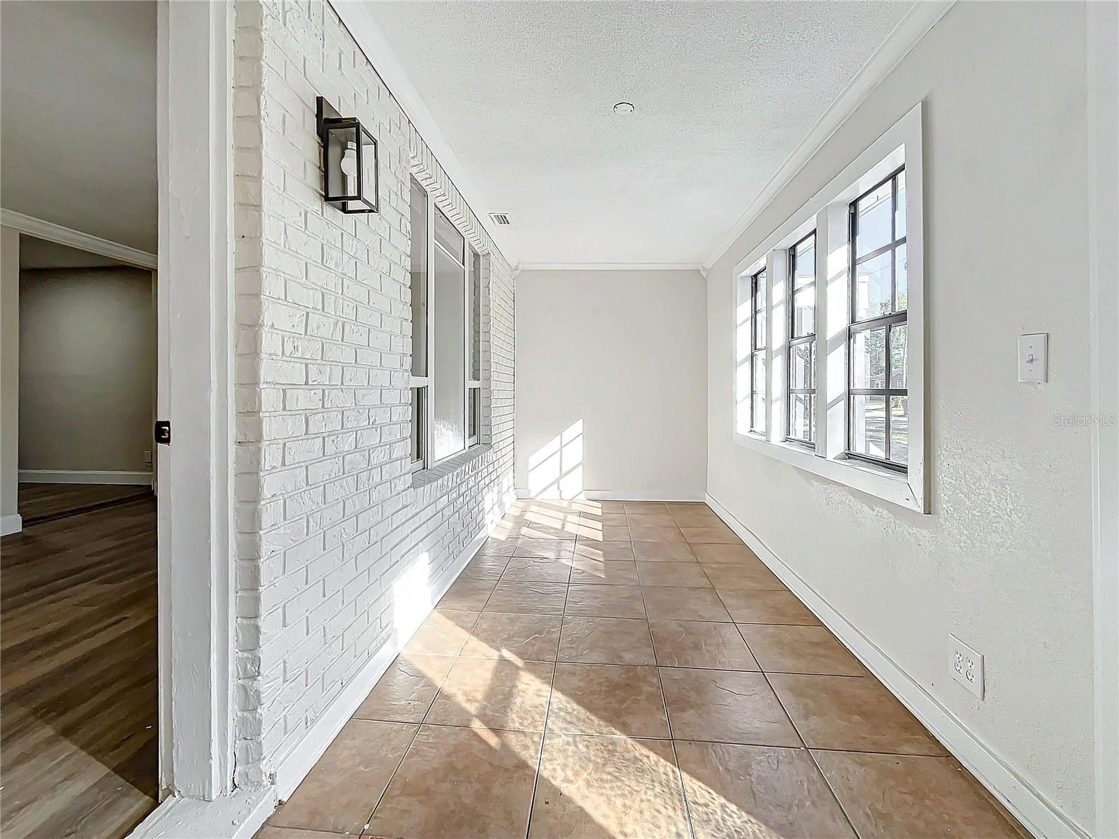 2557 17TH AVE S, ST PETERSBURG, FL, 33712