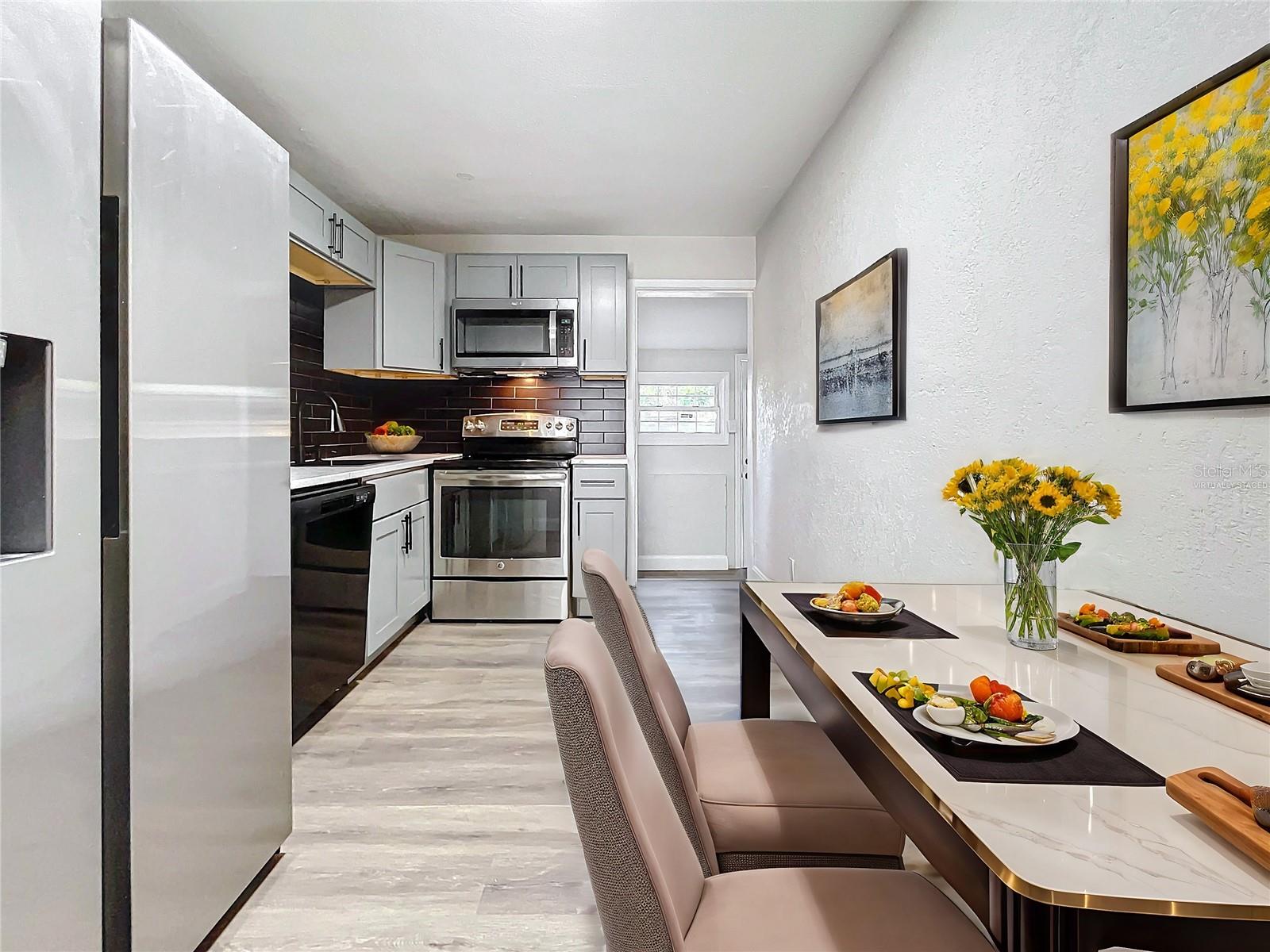 2557 17TH AVE S, ST PETERSBURG, FL, 33712