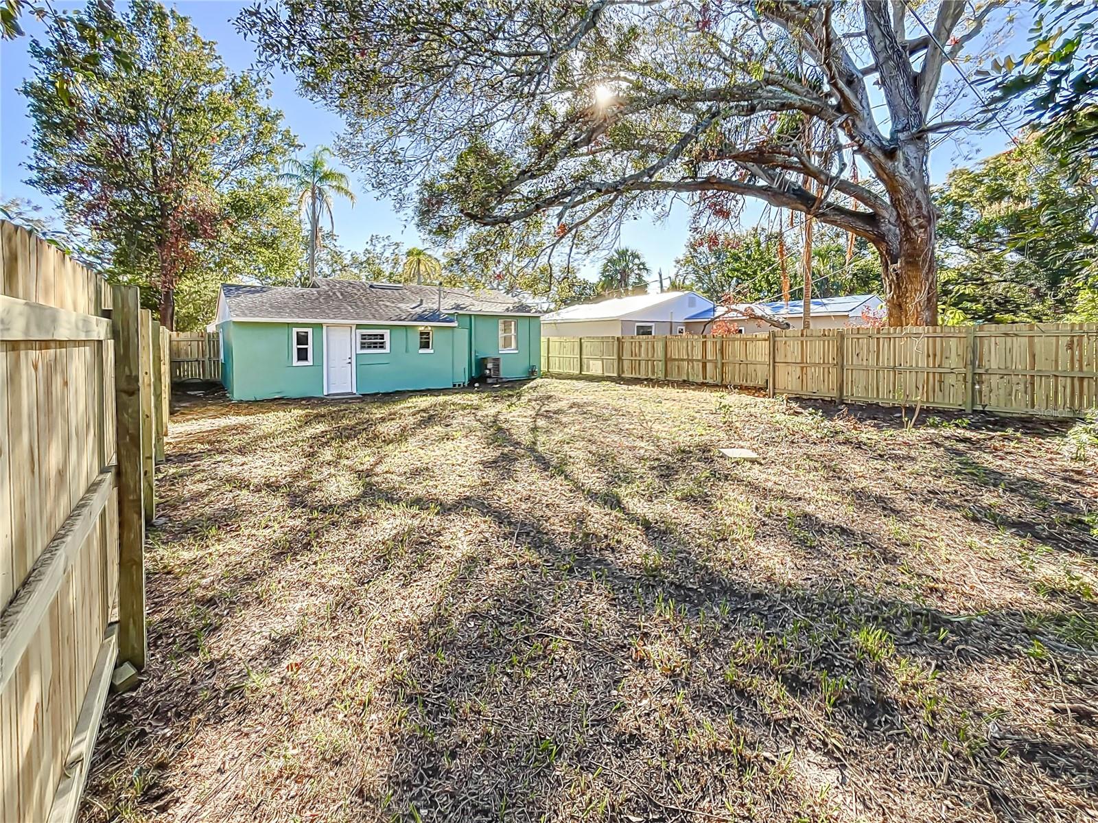 2557 17TH AVE S, ST PETERSBURG, FL, 33712