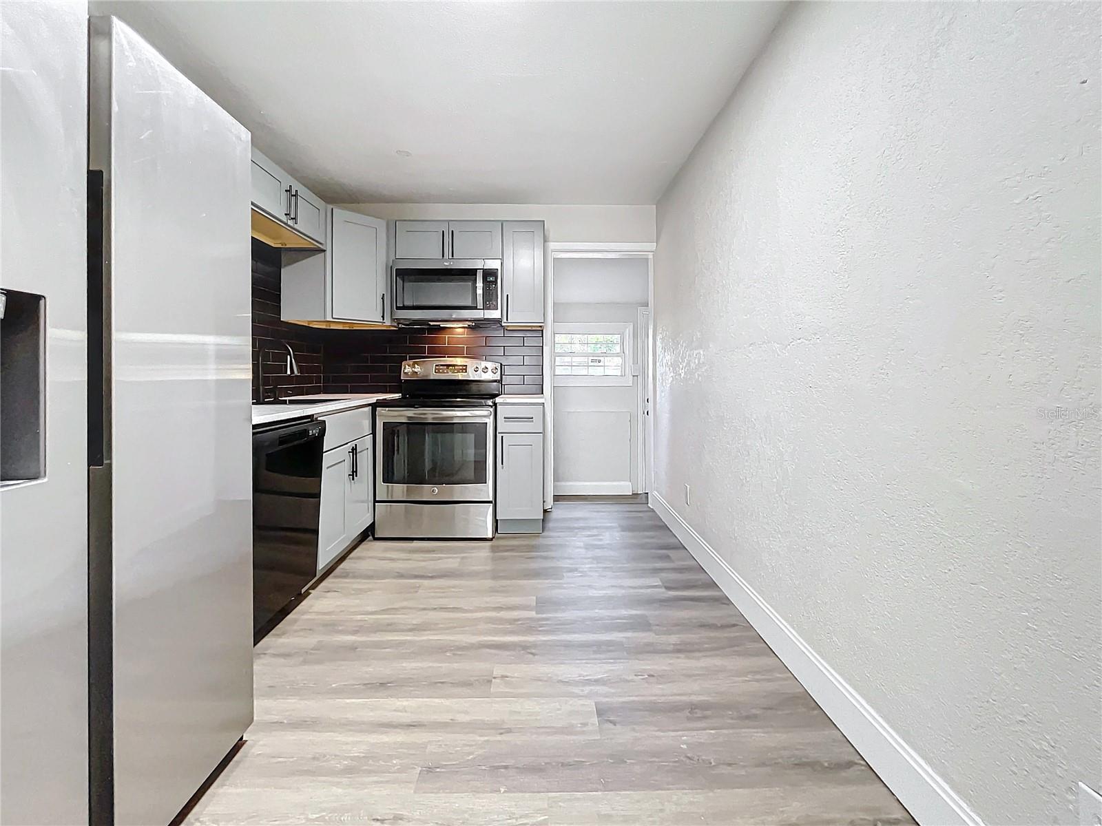 2557 17TH AVE S, ST PETERSBURG, FL, 33712