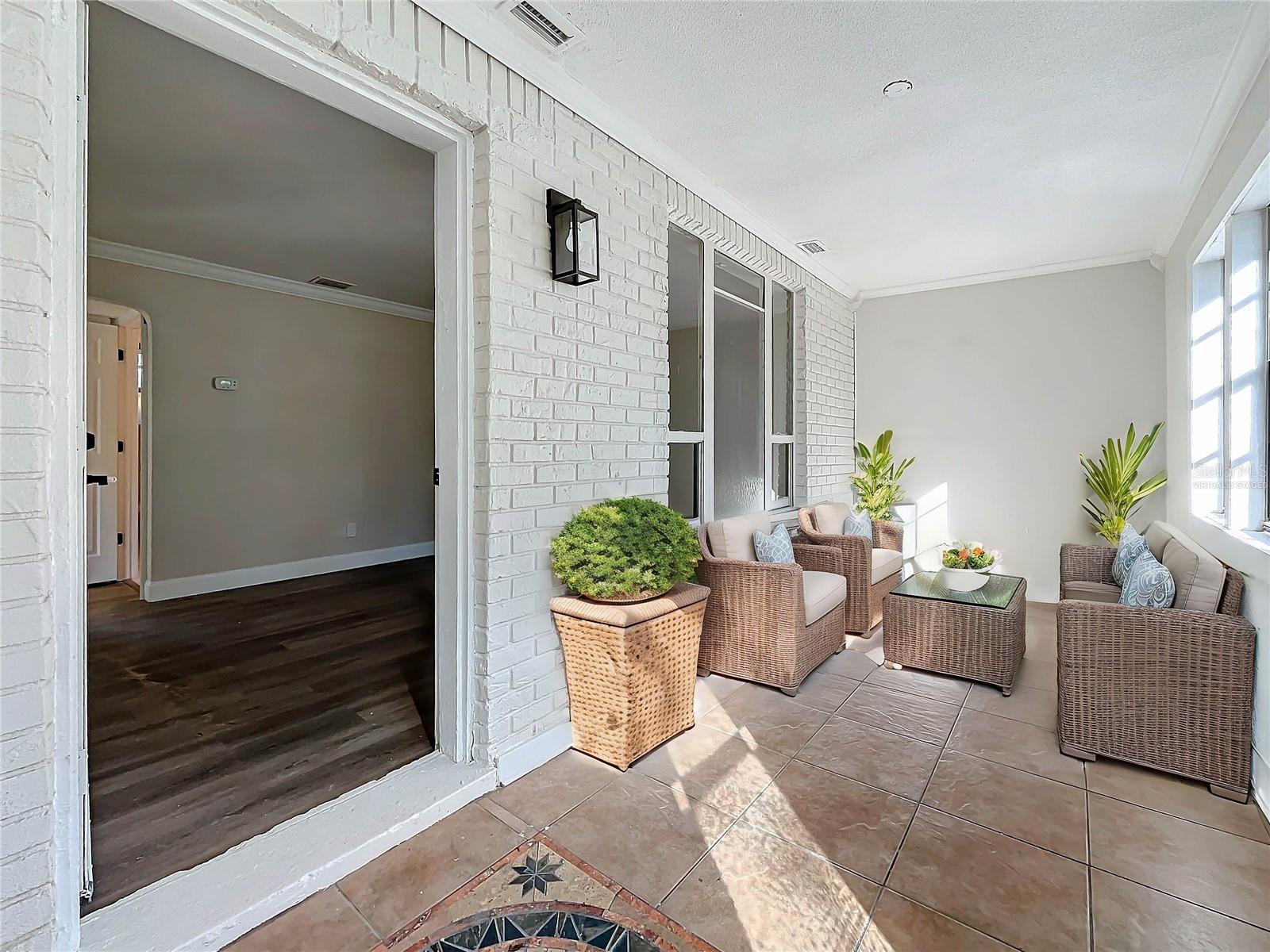 2557 17TH AVE S, ST PETERSBURG, FL, 33712