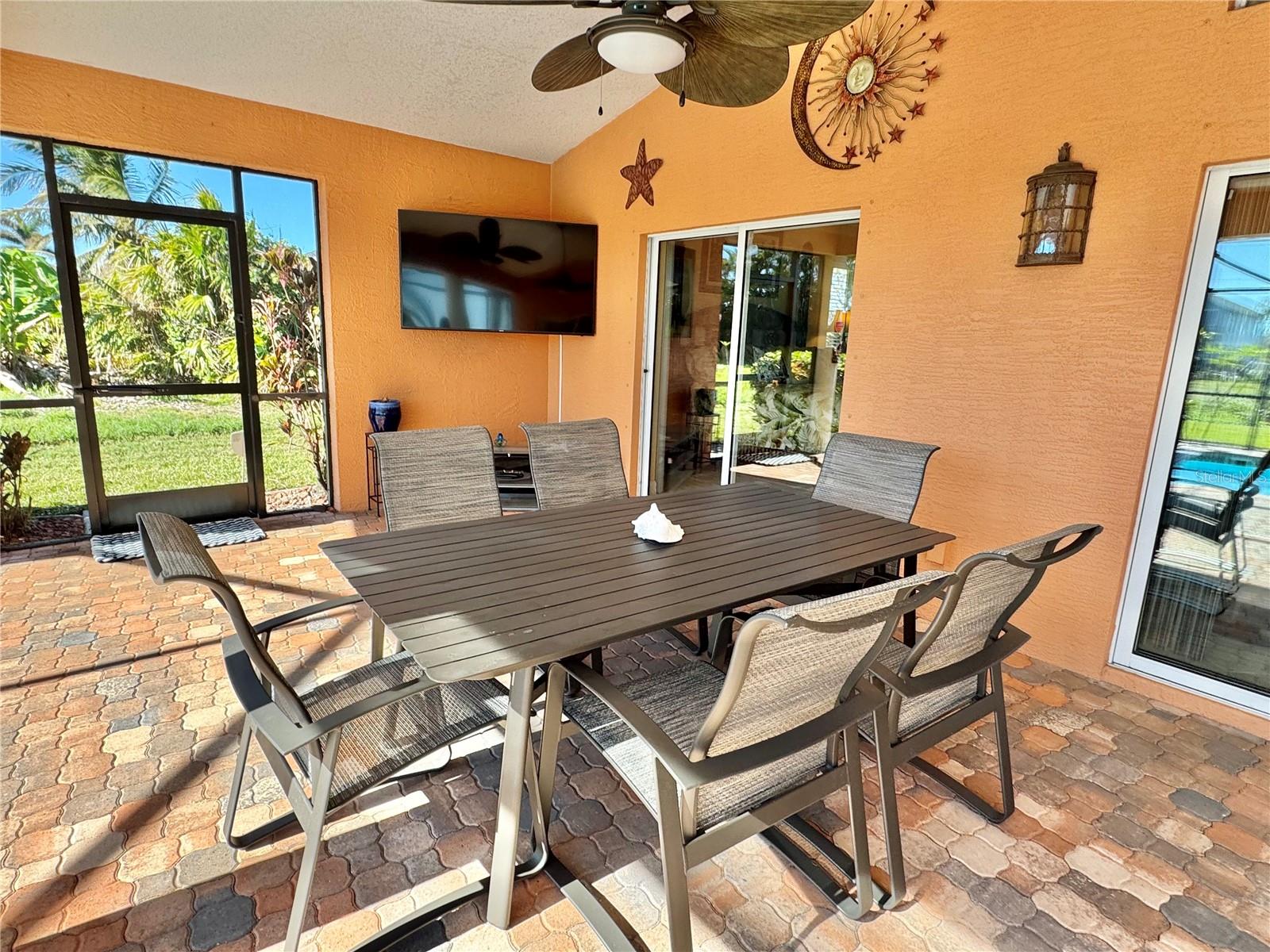 484 BOUNDARY BLVD, ROTONDA WEST, FL, 33947