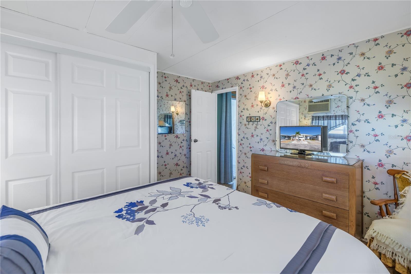 5245 FAIRFIELD AVE S, ST PETERSBURG, FL, 33707
