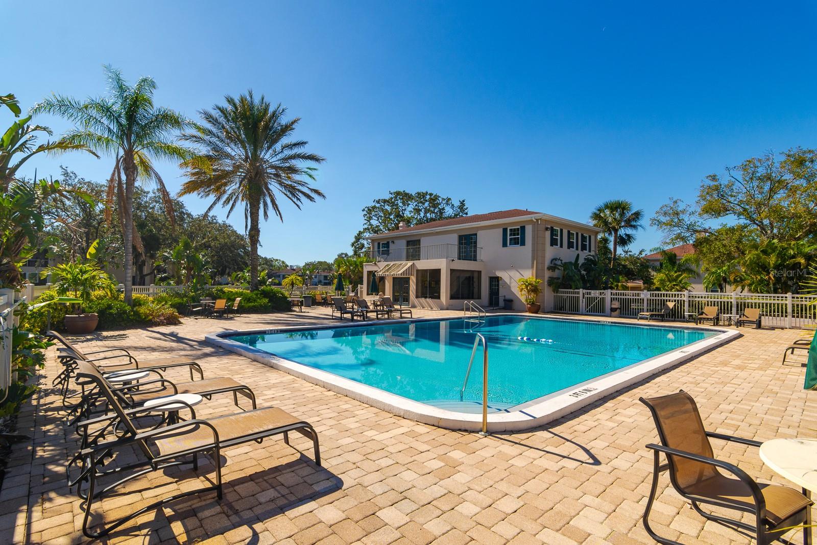 10396 CARROLLWOOD LN #27, TAMPA, FL, 33618