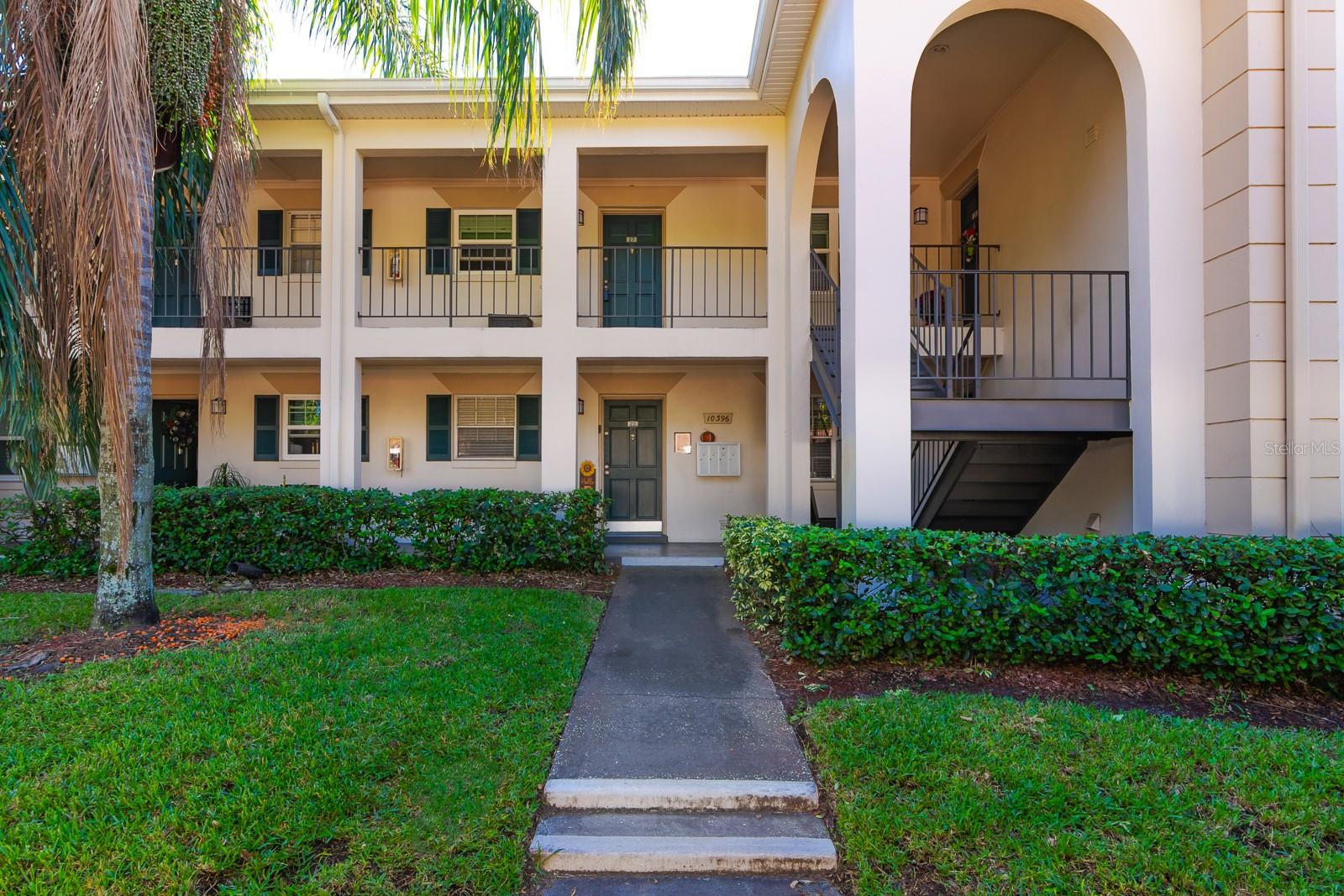 10396 CARROLLWOOD LN #27, TAMPA, FL, 33618