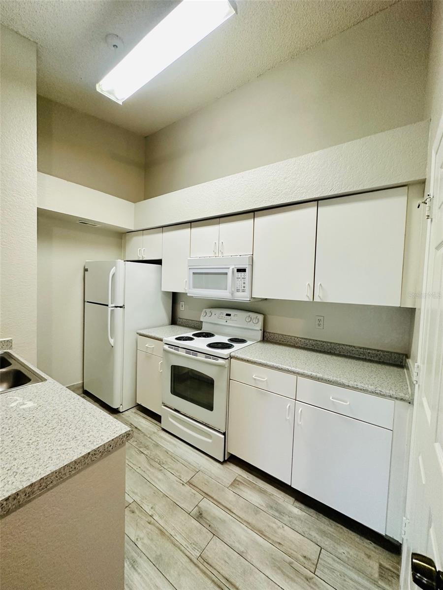2214 METROPOLITAN WAY #210, ORLANDO, FL, 32839