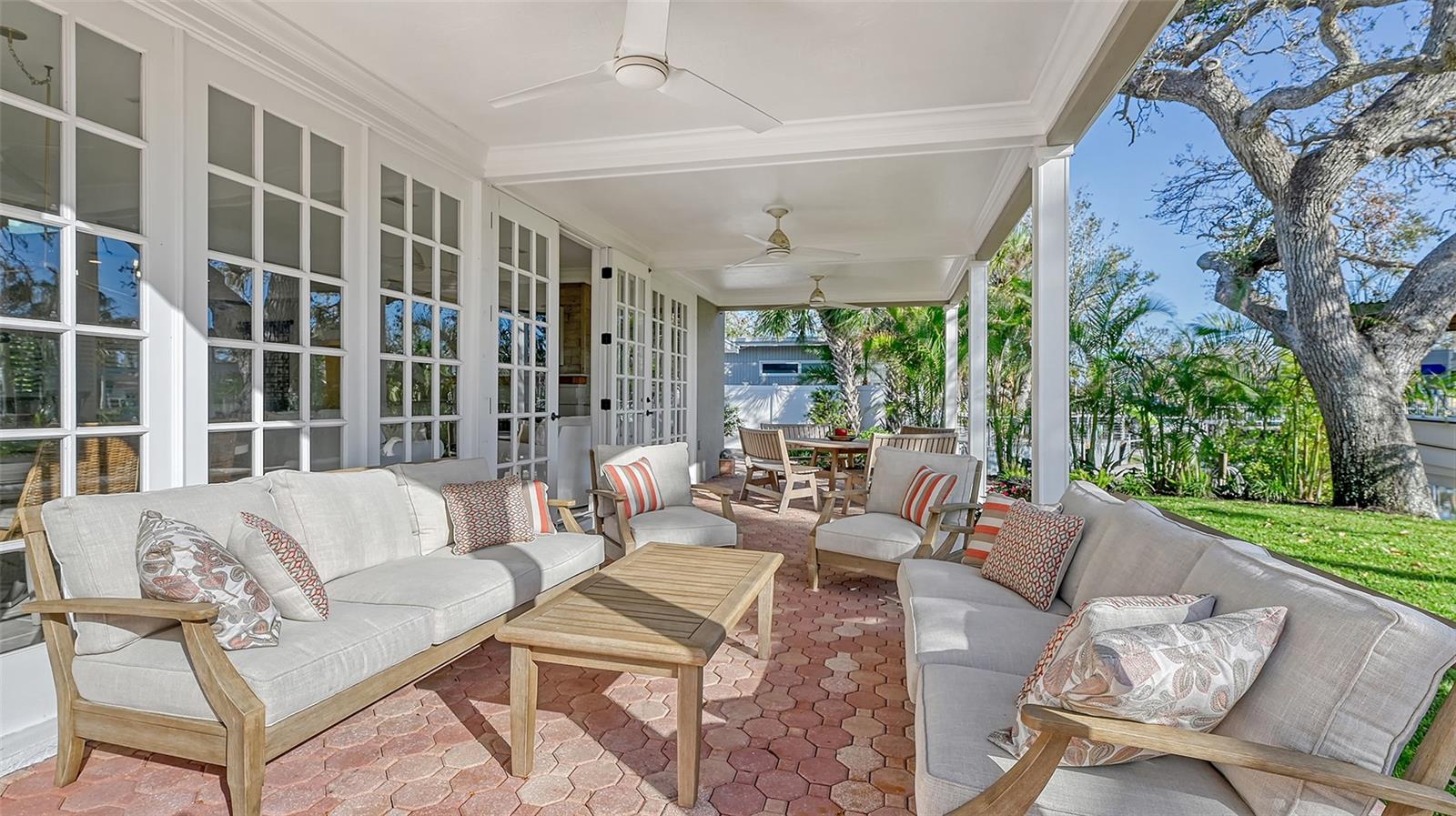 5165 SANDY COVE AVE, SIESTA KEY, FL, 34242