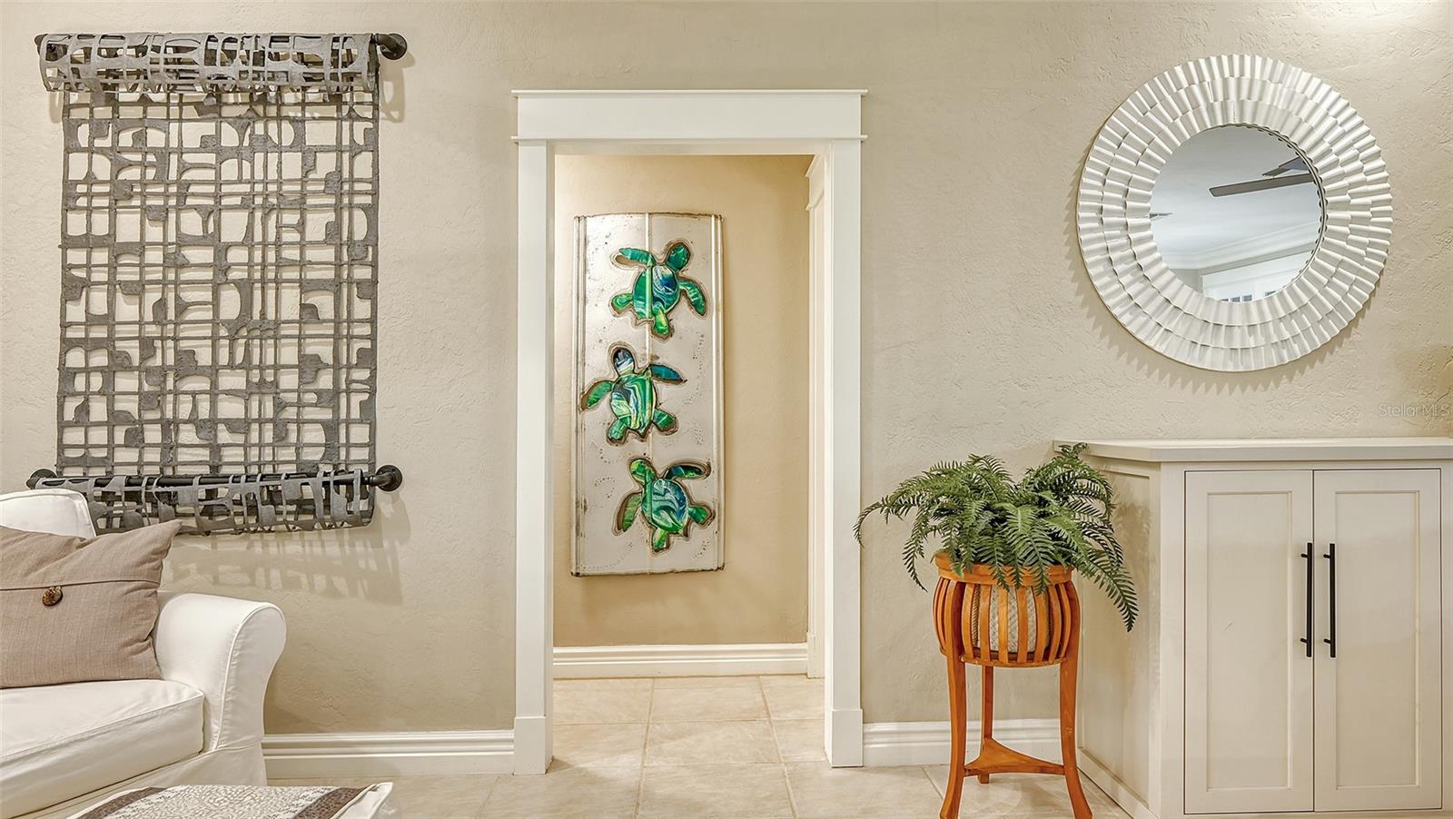 5165 SANDY COVE AVE, SIESTA KEY, FL, 34242