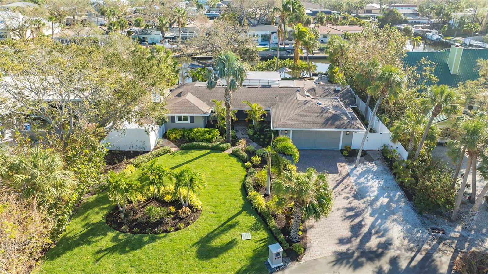 5165 SANDY COVE AVE, SIESTA KEY, FL, 34242