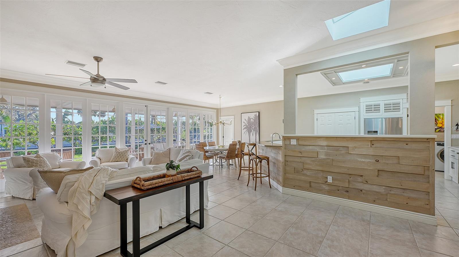 5165 SANDY COVE AVE, SIESTA KEY, FL, 34242