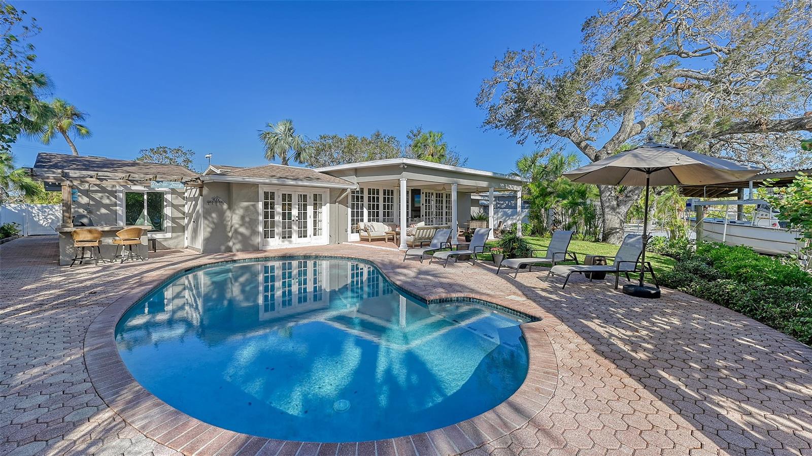 5165 SANDY COVE AVE, SIESTA KEY, FL, 34242