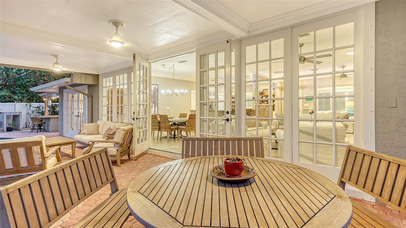 5165 SANDY COVE AVE, SIESTA KEY, FL, 34242
