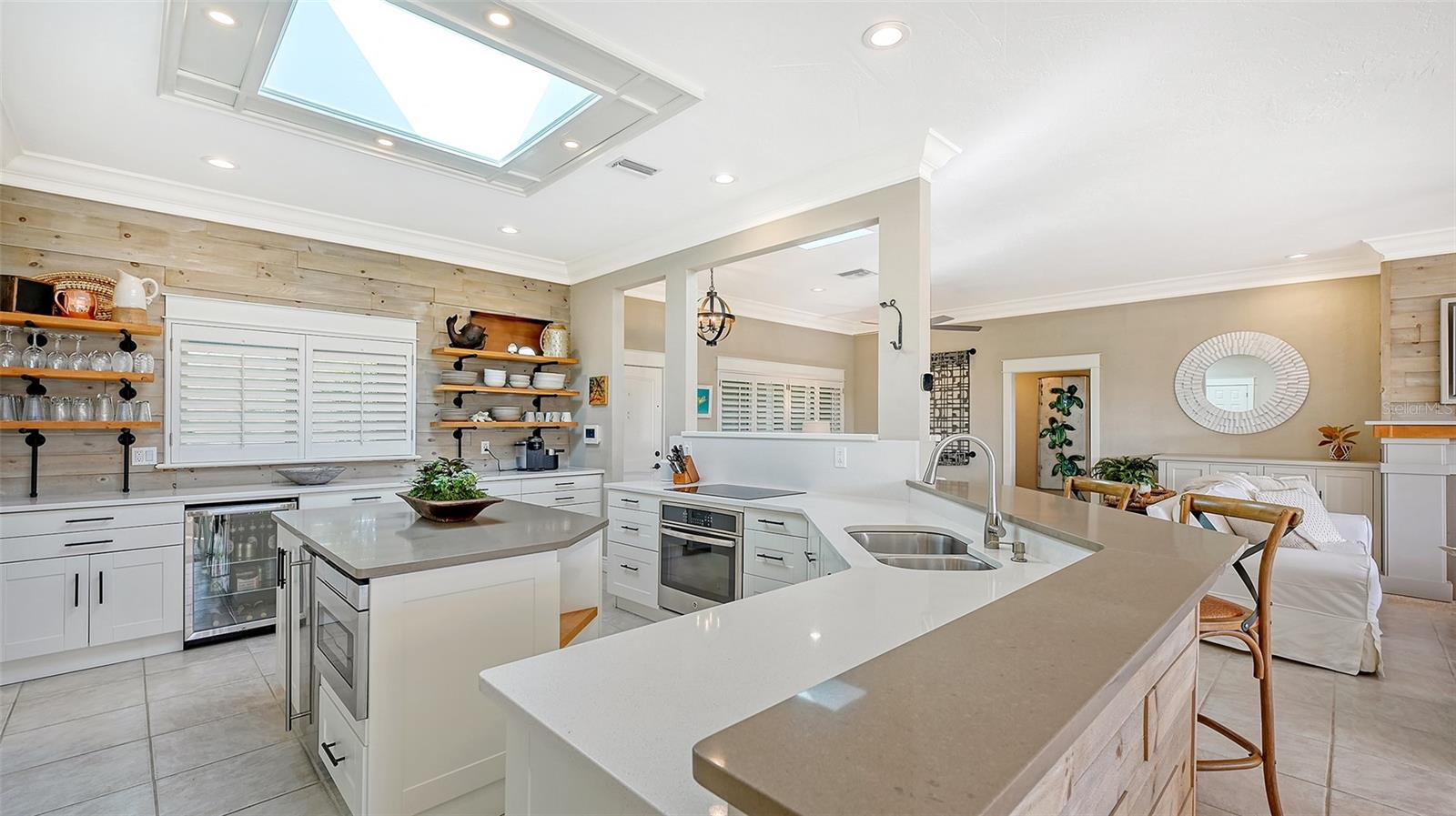 5165 SANDY COVE AVE, SIESTA KEY, FL, 34242