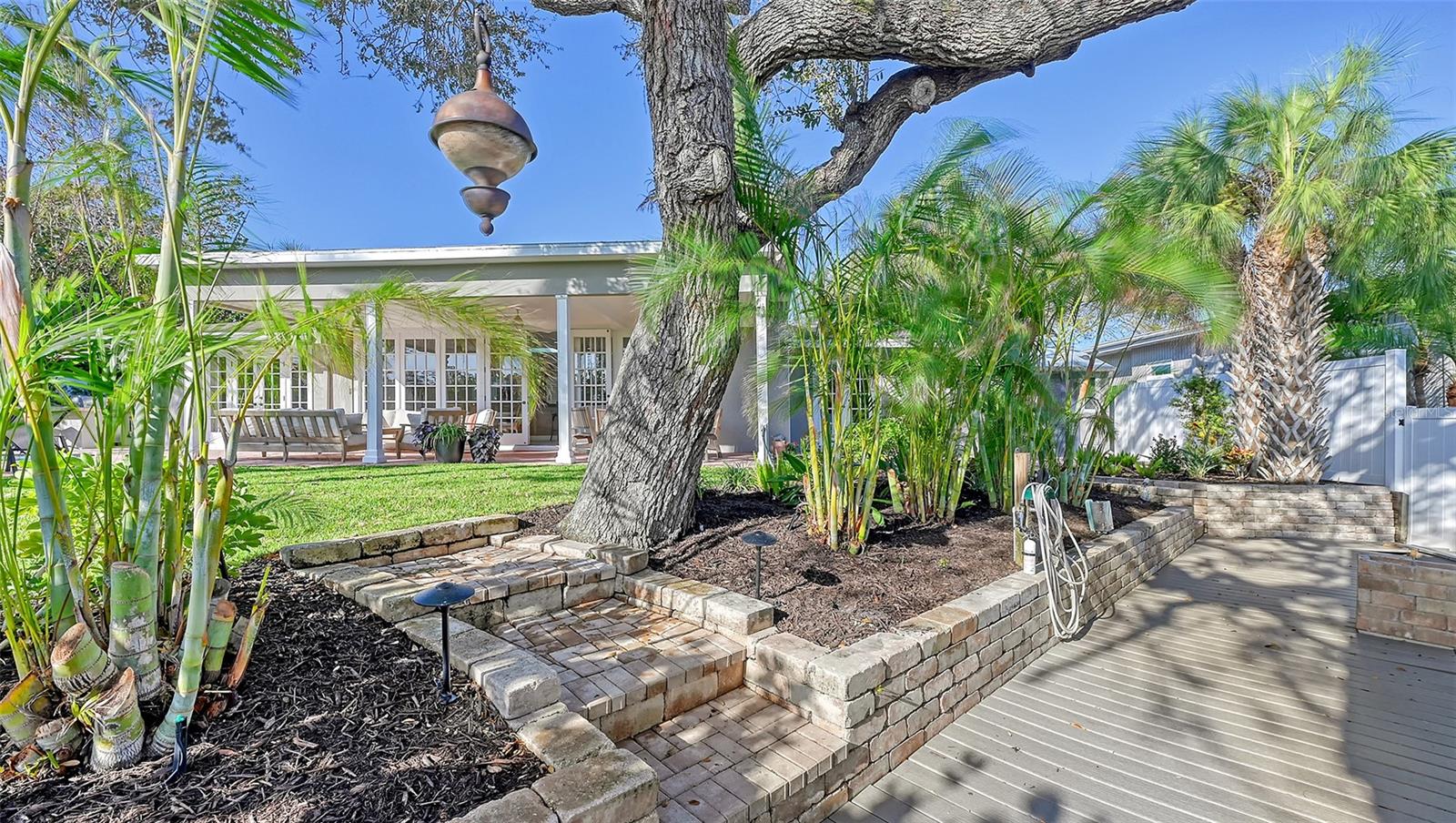 5165 SANDY COVE AVE, SIESTA KEY, FL, 34242