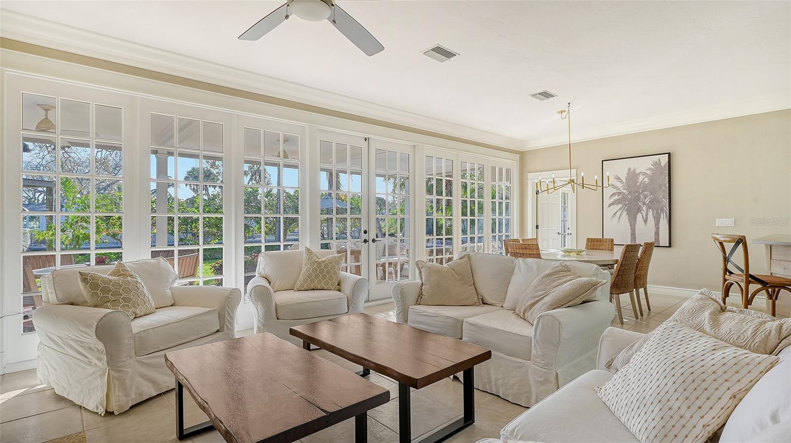 5165 SANDY COVE AVE, SIESTA KEY, FL, 34242
