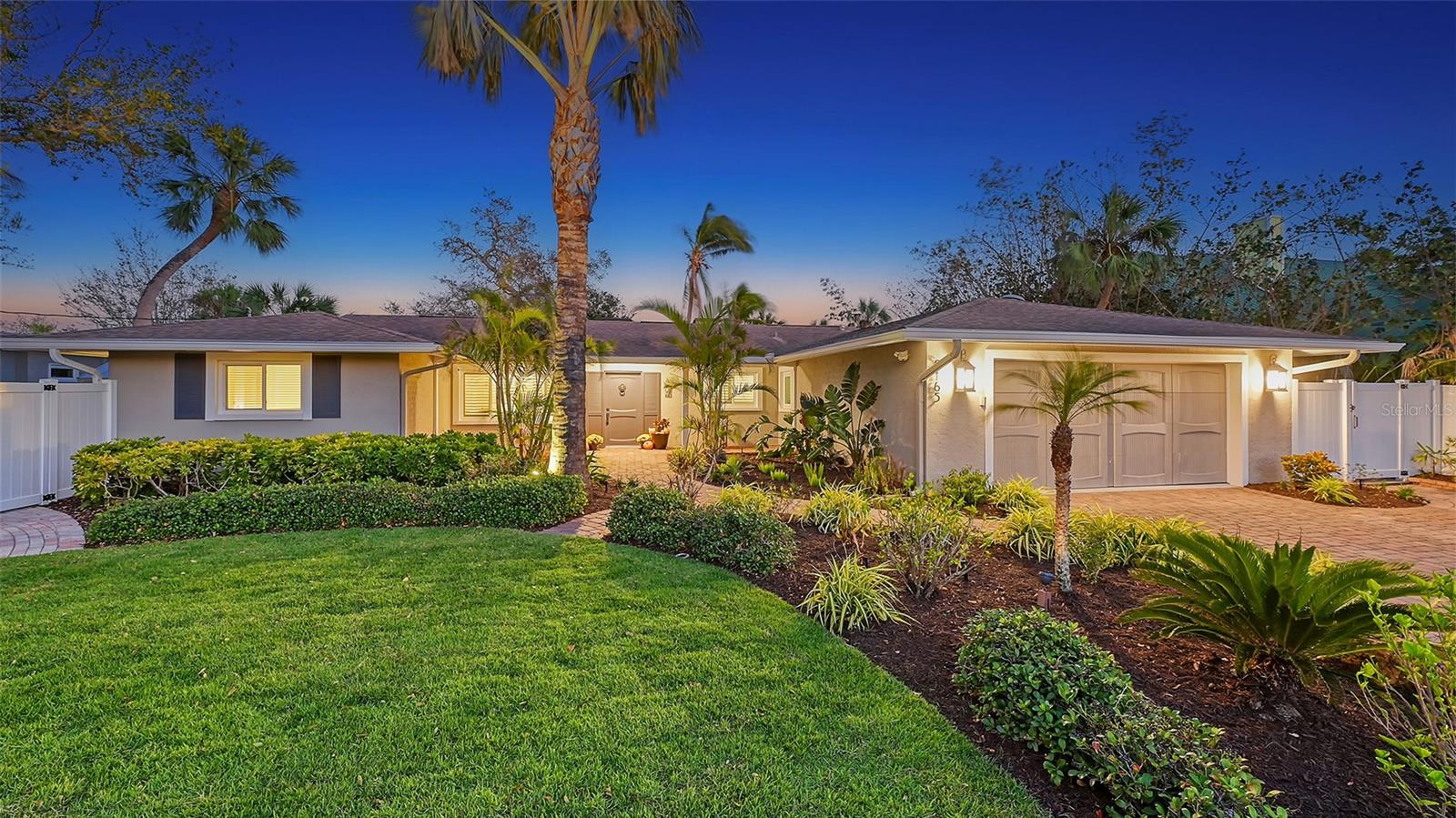 5165 SANDY COVE AVE, SIESTA KEY, FL, 34242