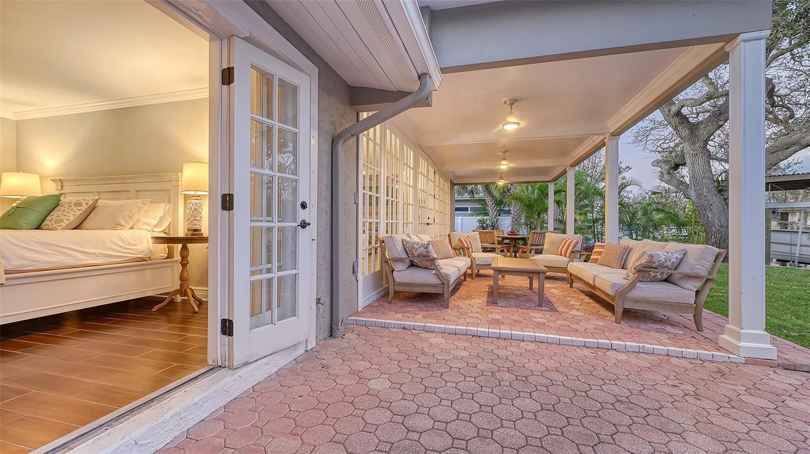 5165 SANDY COVE AVE, SIESTA KEY, FL, 34242
