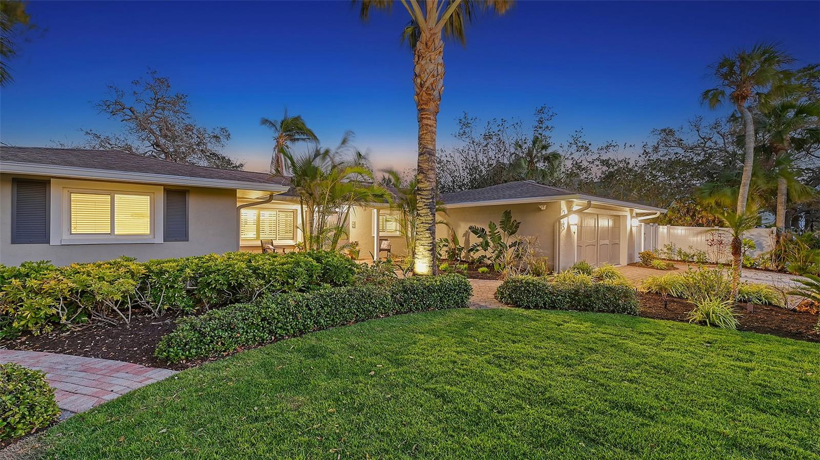 5165 SANDY COVE AVE, SIESTA KEY, FL, 34242