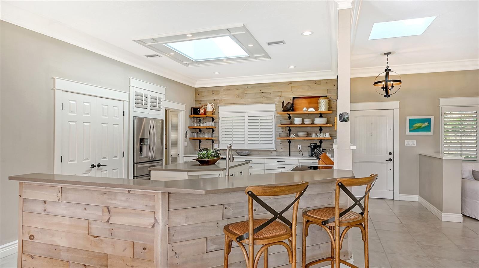 5165 SANDY COVE AVE, SIESTA KEY, FL, 34242