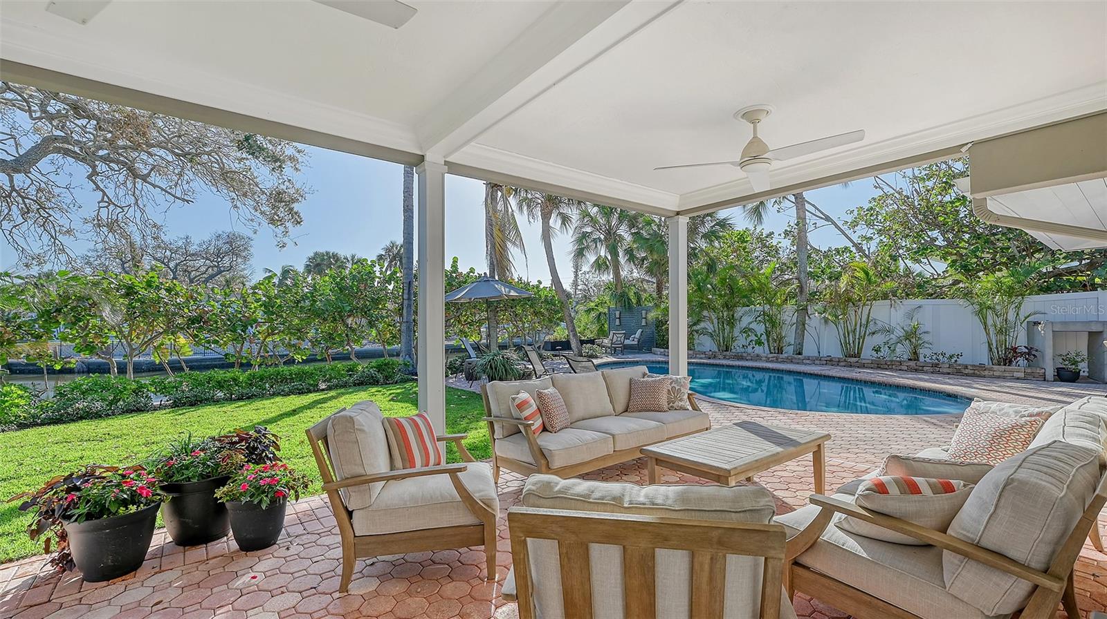 5165 SANDY COVE AVE, SIESTA KEY, FL, 34242