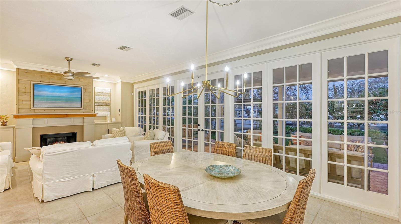 5165 SANDY COVE AVE, SIESTA KEY, FL, 34242