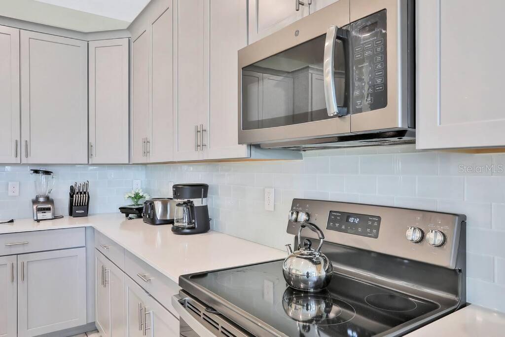 8932 CABOT CLIFFS DR, DAVENPORT, FL, 33896