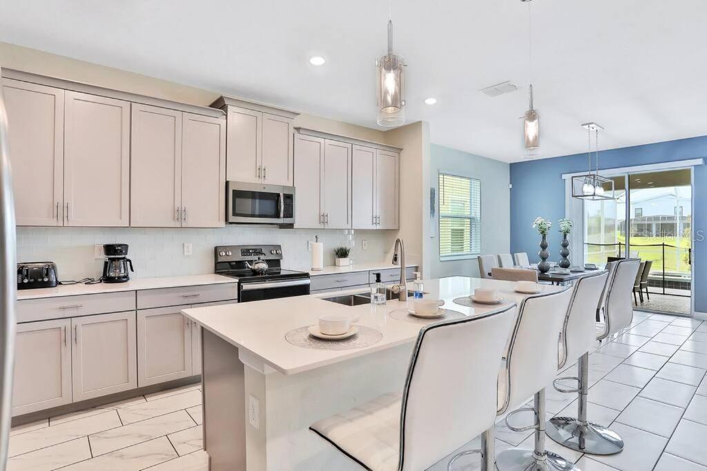 8932 CABOT CLIFFS DR, DAVENPORT, FL, 33896