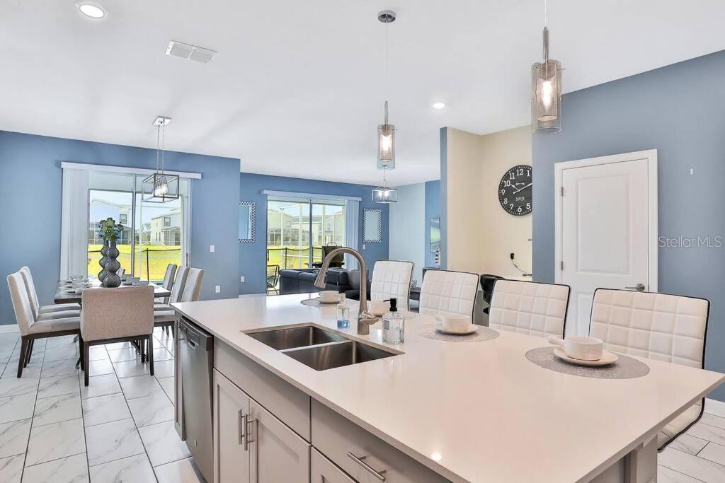 8932 CABOT CLIFFS DR, DAVENPORT, FL, 33896