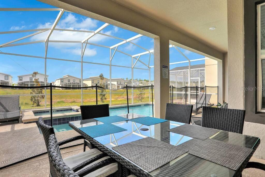 8932 CABOT CLIFFS DR, DAVENPORT, FL, 33896