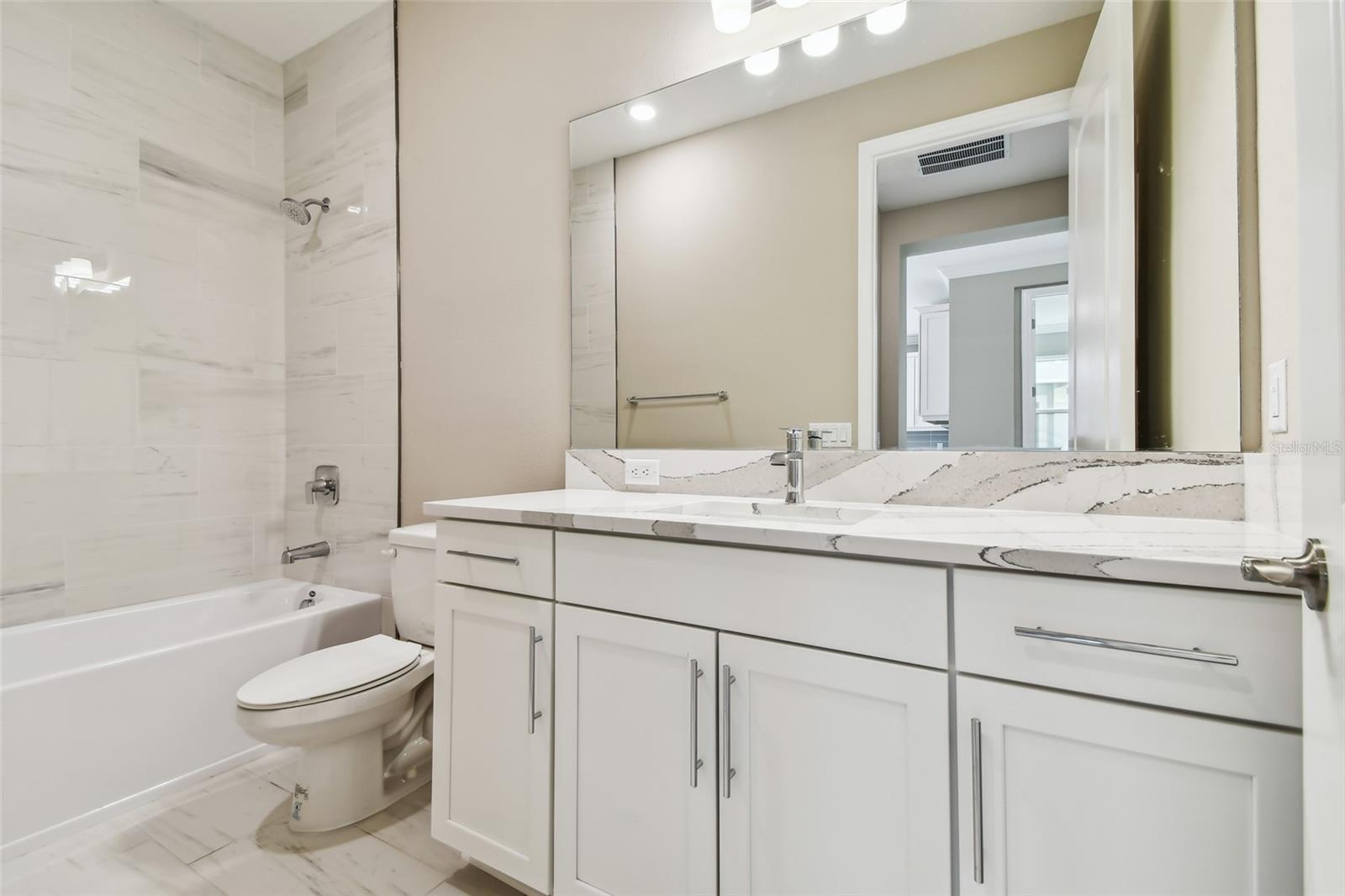 18019 CHERISHED LOOP, LAKEWOOD RANCH, FL, 34211