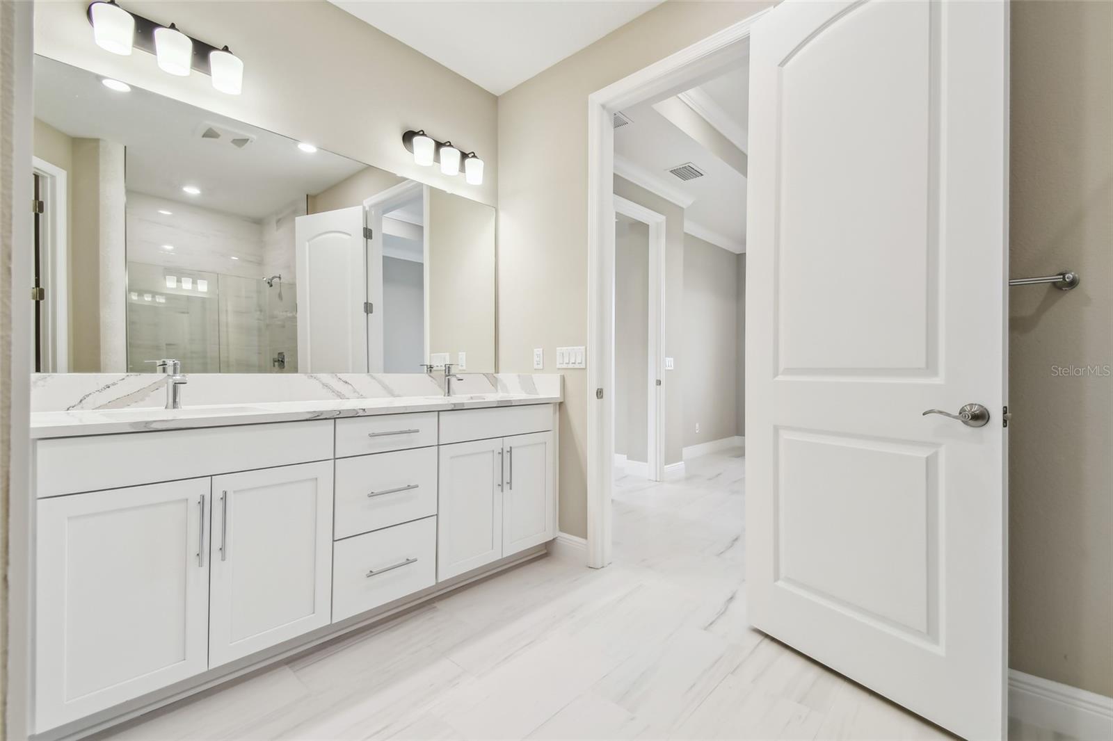 18019 CHERISHED LOOP, LAKEWOOD RANCH, FL, 34211